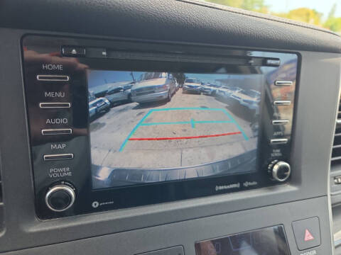 2020 Toyota Sienna SE Premium 8-Passenger