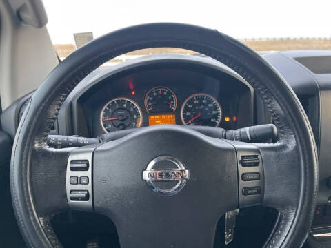 2012 Nissan Titan SV