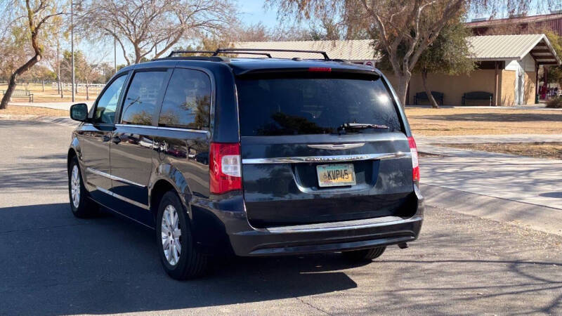 2014 Chrysler Town and Country Touring