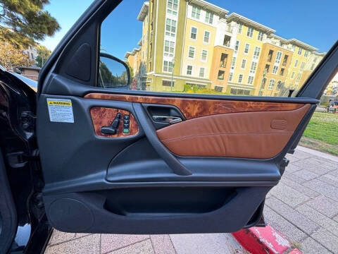 2000 Mercedes-Benz E-Class E 320