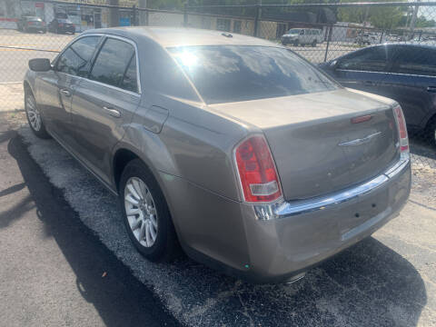 2014 Chrysler 300