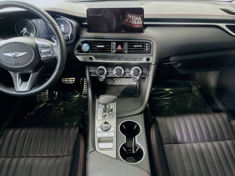 2023 Genesis G70