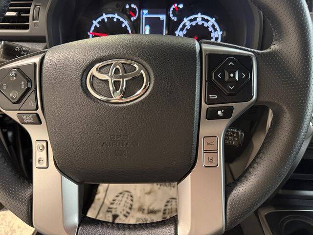 2024 Toyota 4Runner SR5