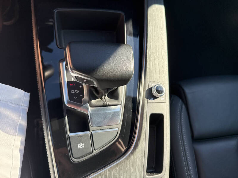 2024 Audi A4 quattro S line Prem Plus 45 TFSI