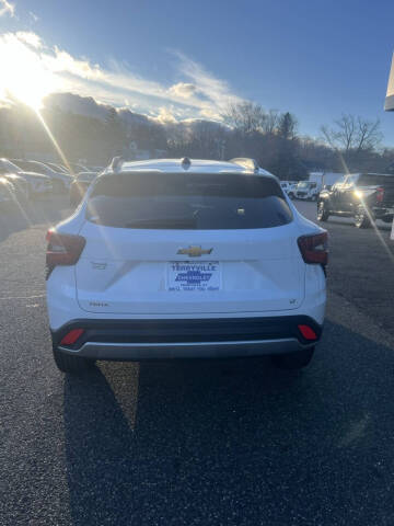 2025 Chevrolet Trax LT