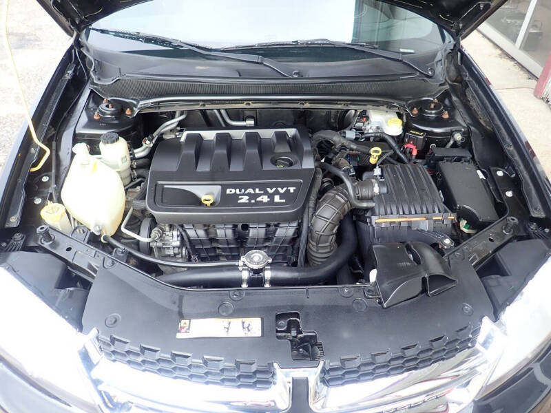 2013 Dodge Avenger SE