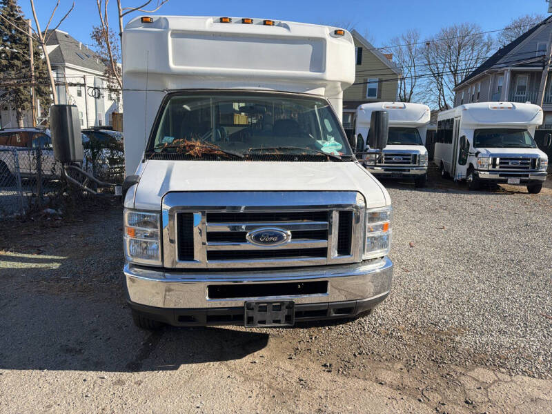 2017 Ford E-Series E-350 SD