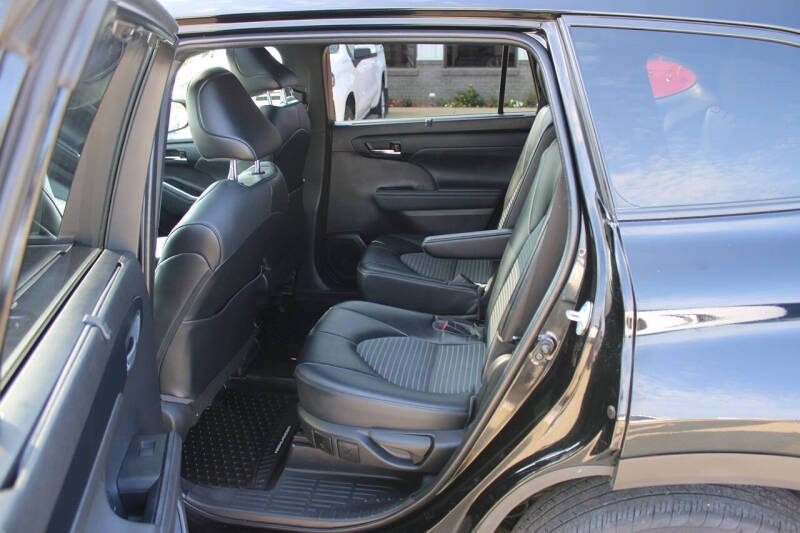 2022 Toyota Highlander XSE