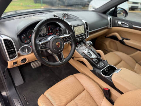 2016 Porsche Cayenne S