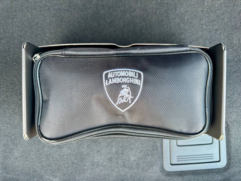 2024 Lamborghini Urus S