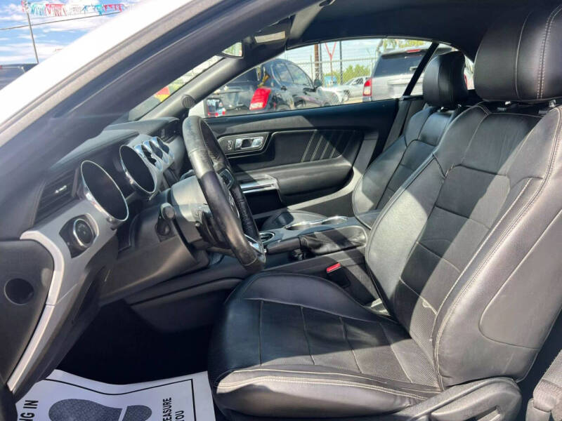 2017 Ford Mustang EcoBoost Premium