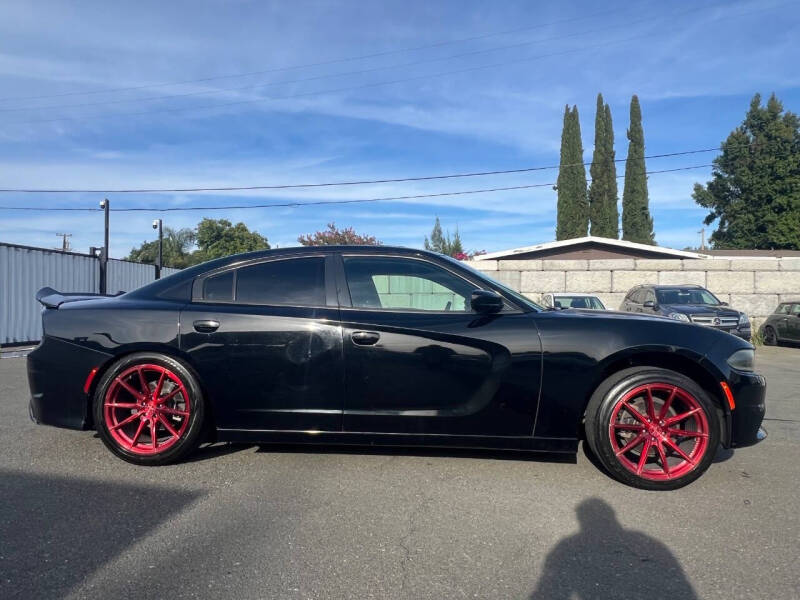 2018 Dodge Charger SXT