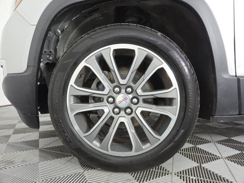 2017 GMC Acadia SLT-1