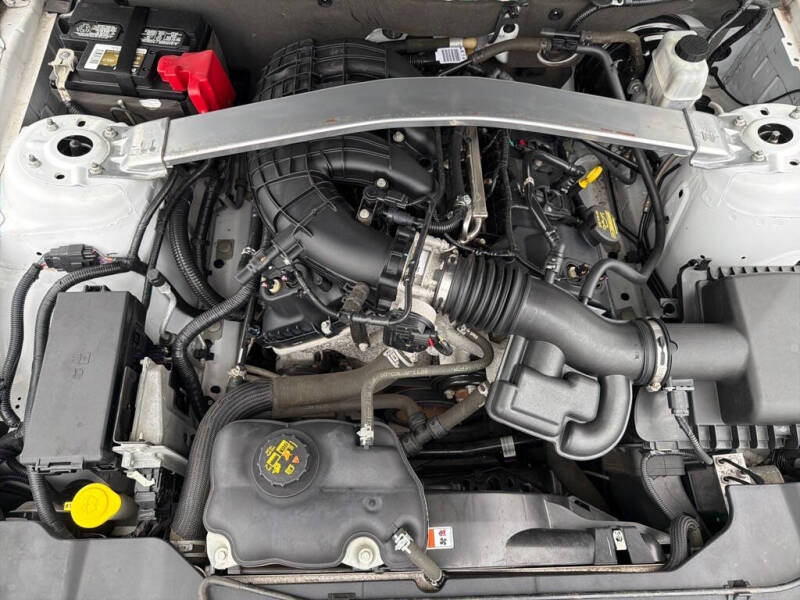 2014 Ford Mustang V6