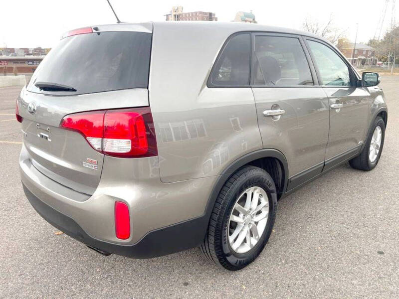 2015 Kia Sorento LX