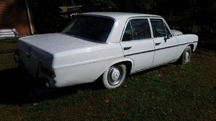 1966 Mercedes-Benz 250 for sale at Haggle Me Classics in Hobart IN