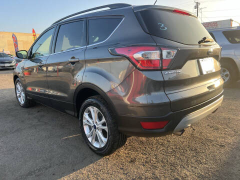2017 Ford Escape SE