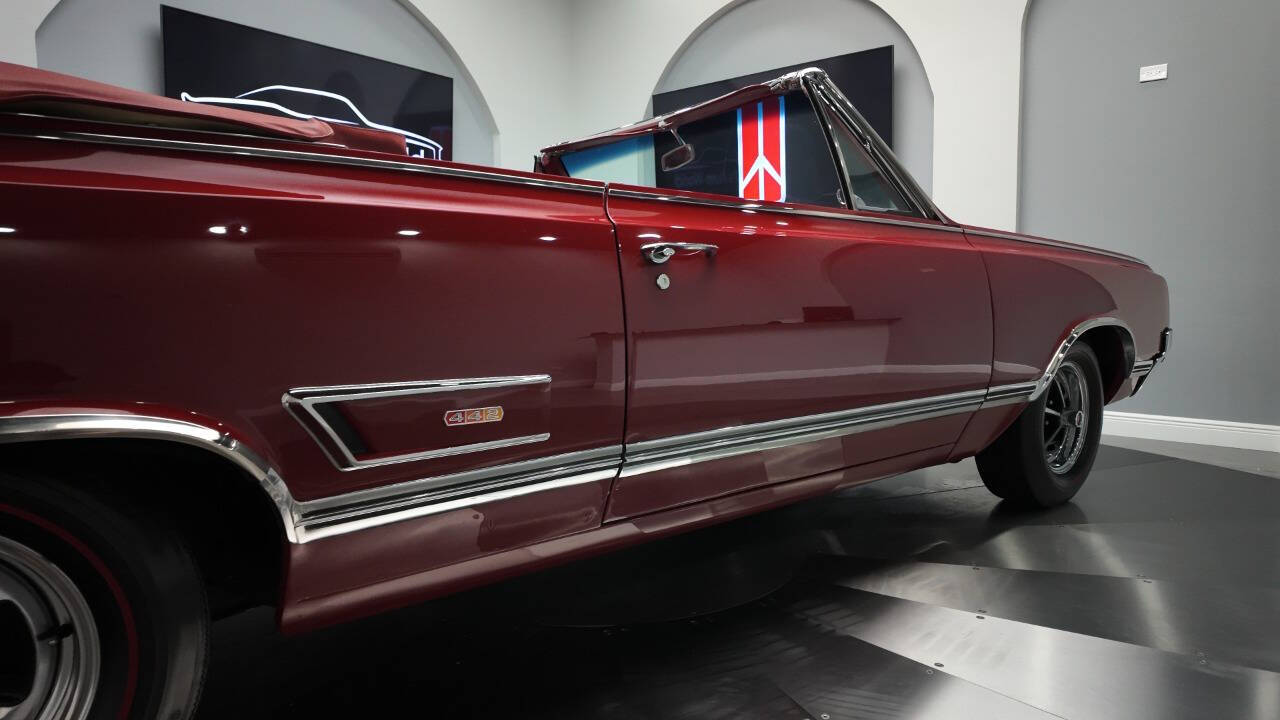 1965 Oldsmobile 442 34