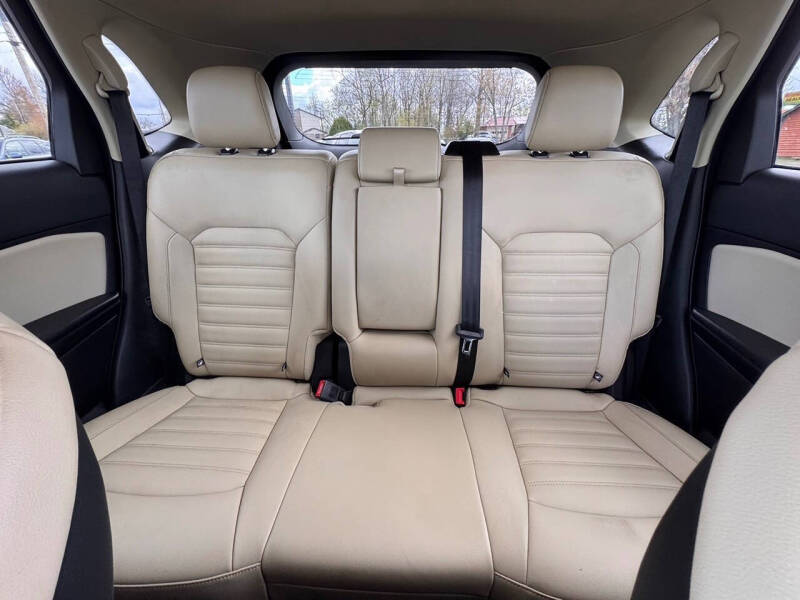 2020 Ford Edge SEL