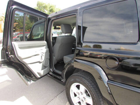 2007 Jeep Commander Sport