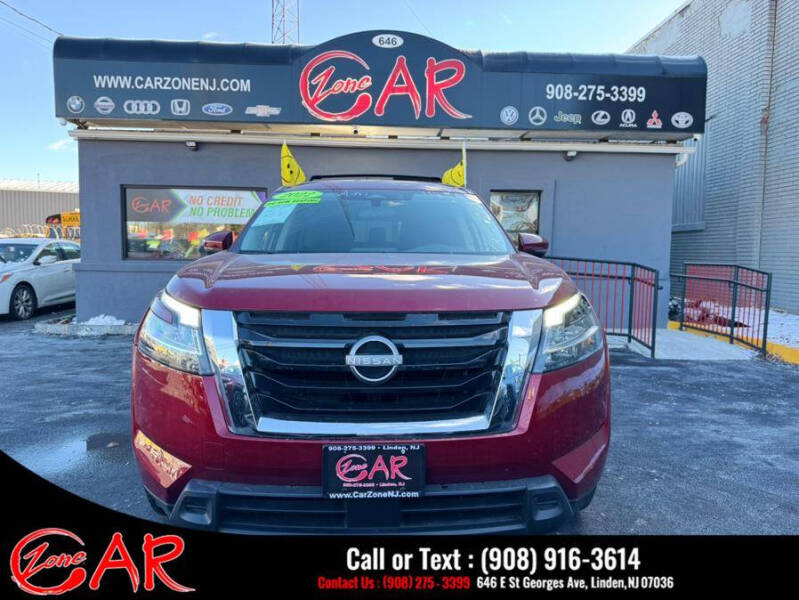 2022 Nissan Pathfinder SV