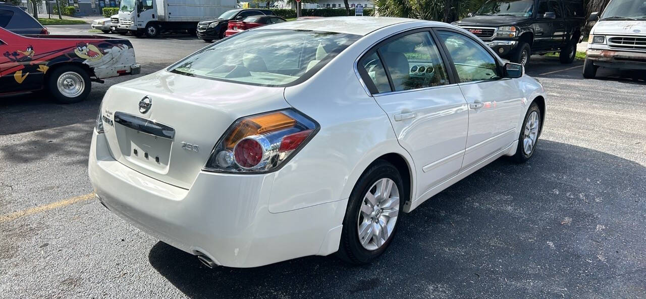 2012 Nissan Altima for sale at Amico Auto Sales in Margate, FL