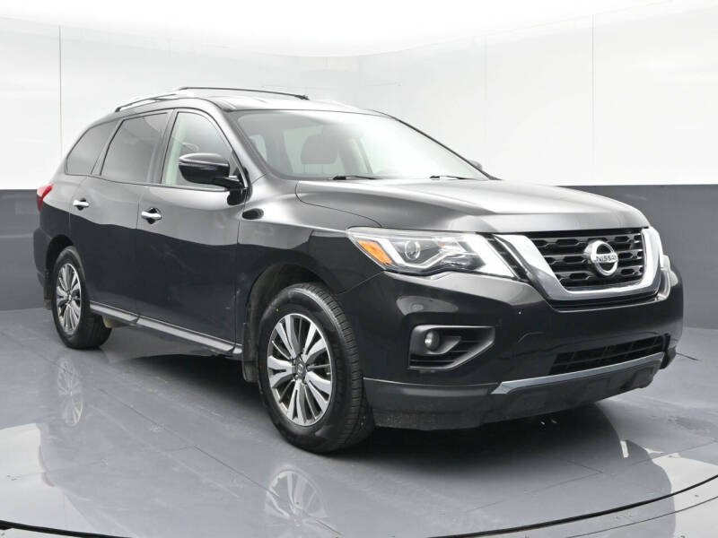 2017 Nissan Pathfinder SV