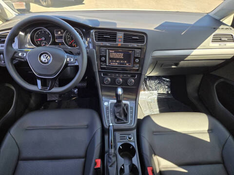 2021 Volkswagen Golf TSI