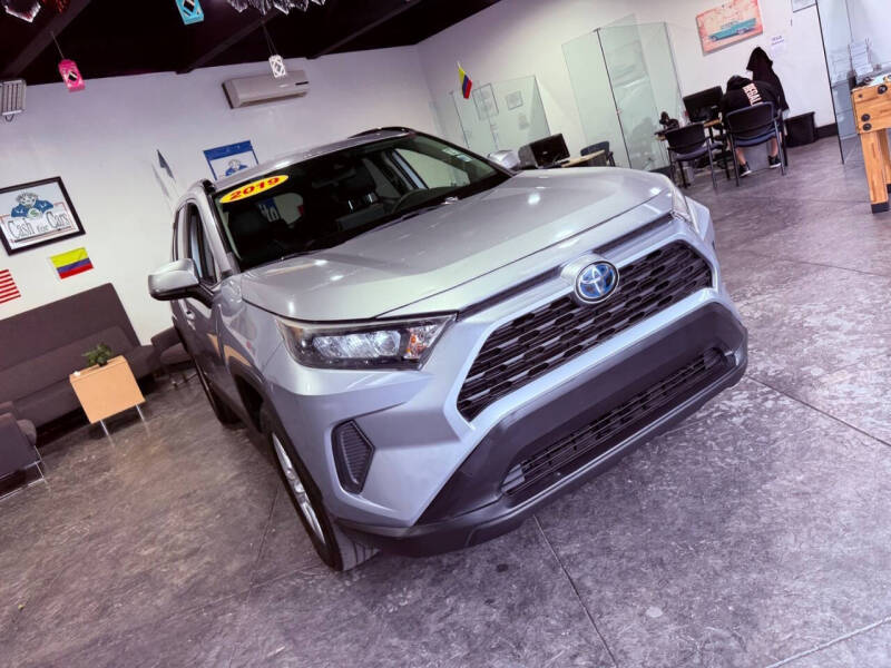 2019 Toyota RAV4 Hybrid LE