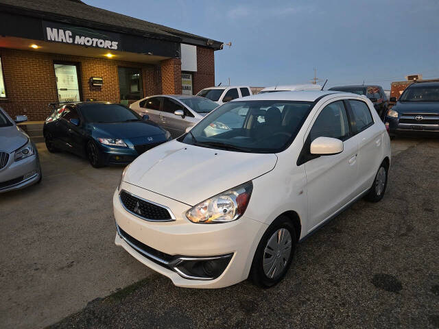 2020 Mitsubishi Mirage ES's photo