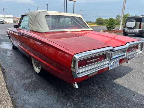 1964 Ford Thunderbird