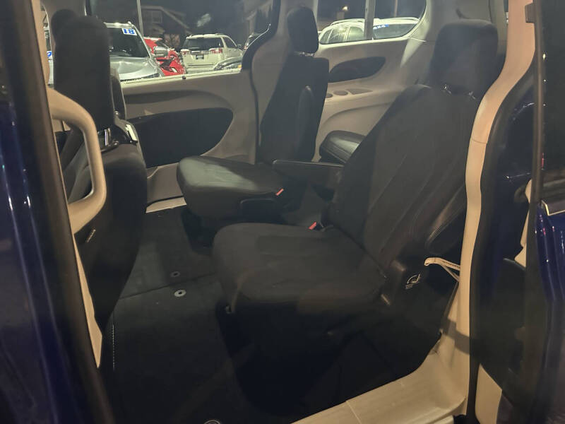 2021 Chrysler Pacifica Touring