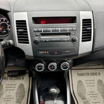 2013 Mitsubishi Outlander SE