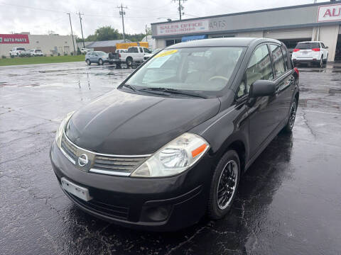 2009 Nissan Versa 1.8 S