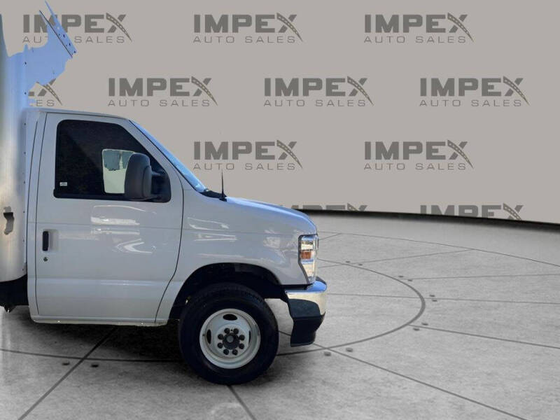 2024 Ford E-Series