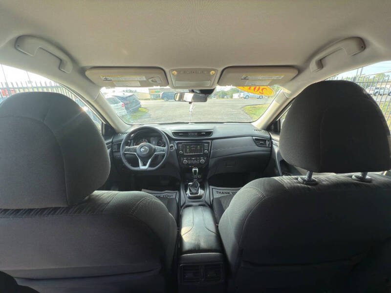 2019 Nissan Rogue SV