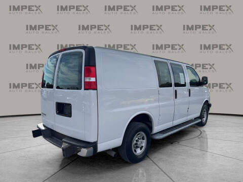 2023 Chevrolet Express 2500