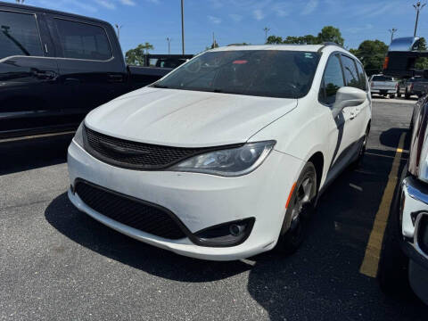 2018 Chrysler Pacifica Touring L Plus