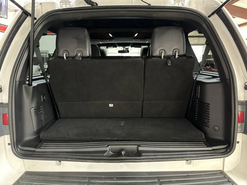 2017 Lincoln Navigator Select