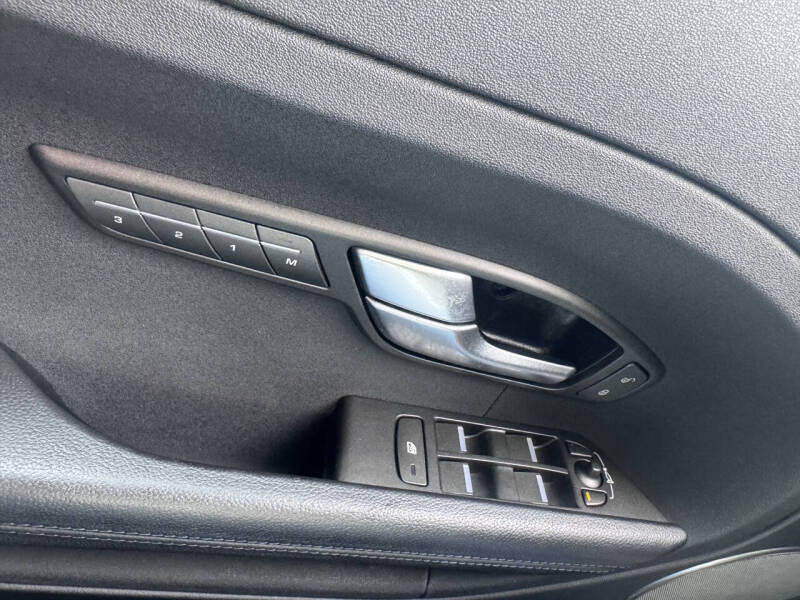 2015 Land Rover Range Rover Evoque Pure Plus