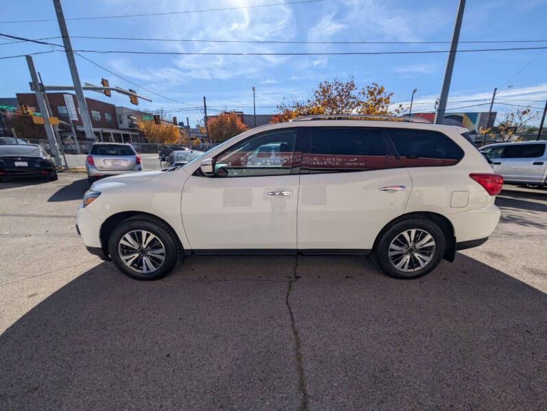 2017 Nissan Pathfinder S