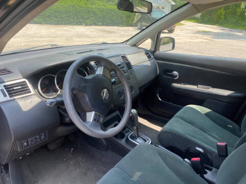 2012 Nissan Versa 1.8 S