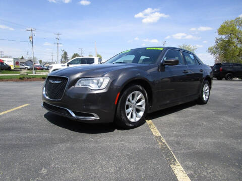 2015 Chrysler 300 for sale at Ideal Auto Sales, Inc. in Waukesha WI