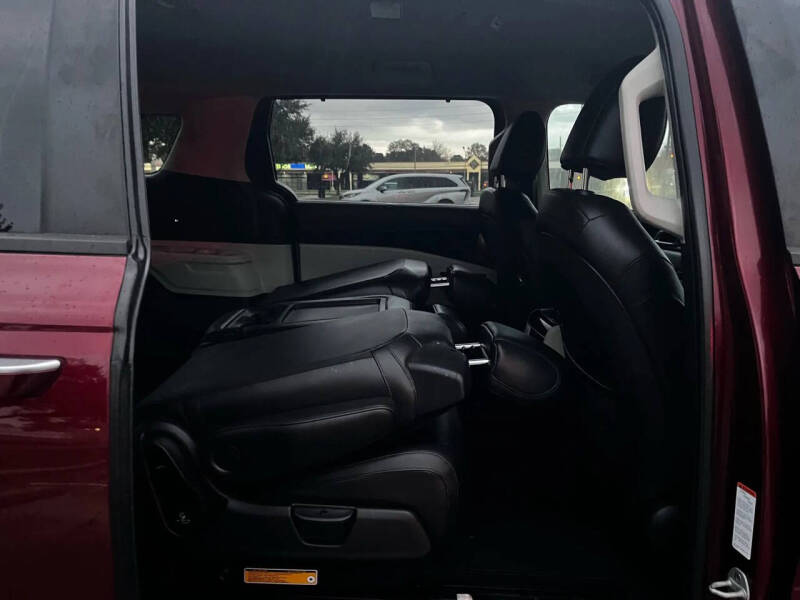 2022 Kia Carnival EX