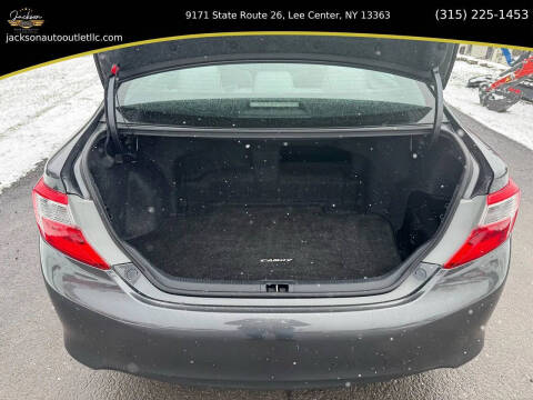 2012 Toyota Camry Hybrid LE