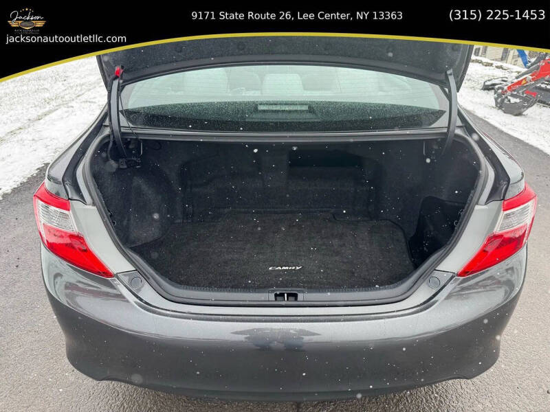 2012 Toyota Camry Hybrid LE