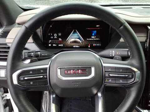 2024 GMC Acadia Elevation