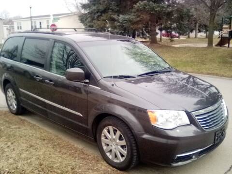 2016 Chrysler Town and Country for sale at Heartbeat Used Cars & Trucks in Harrison Township MI