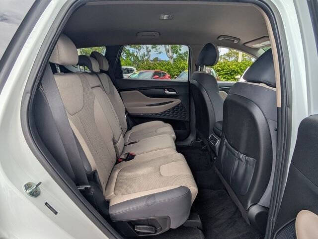 2022 Hyundai Santa Fe SEL