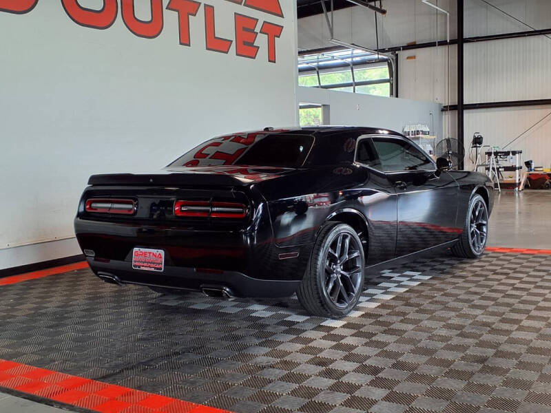 2021 Dodge Challenger SXT